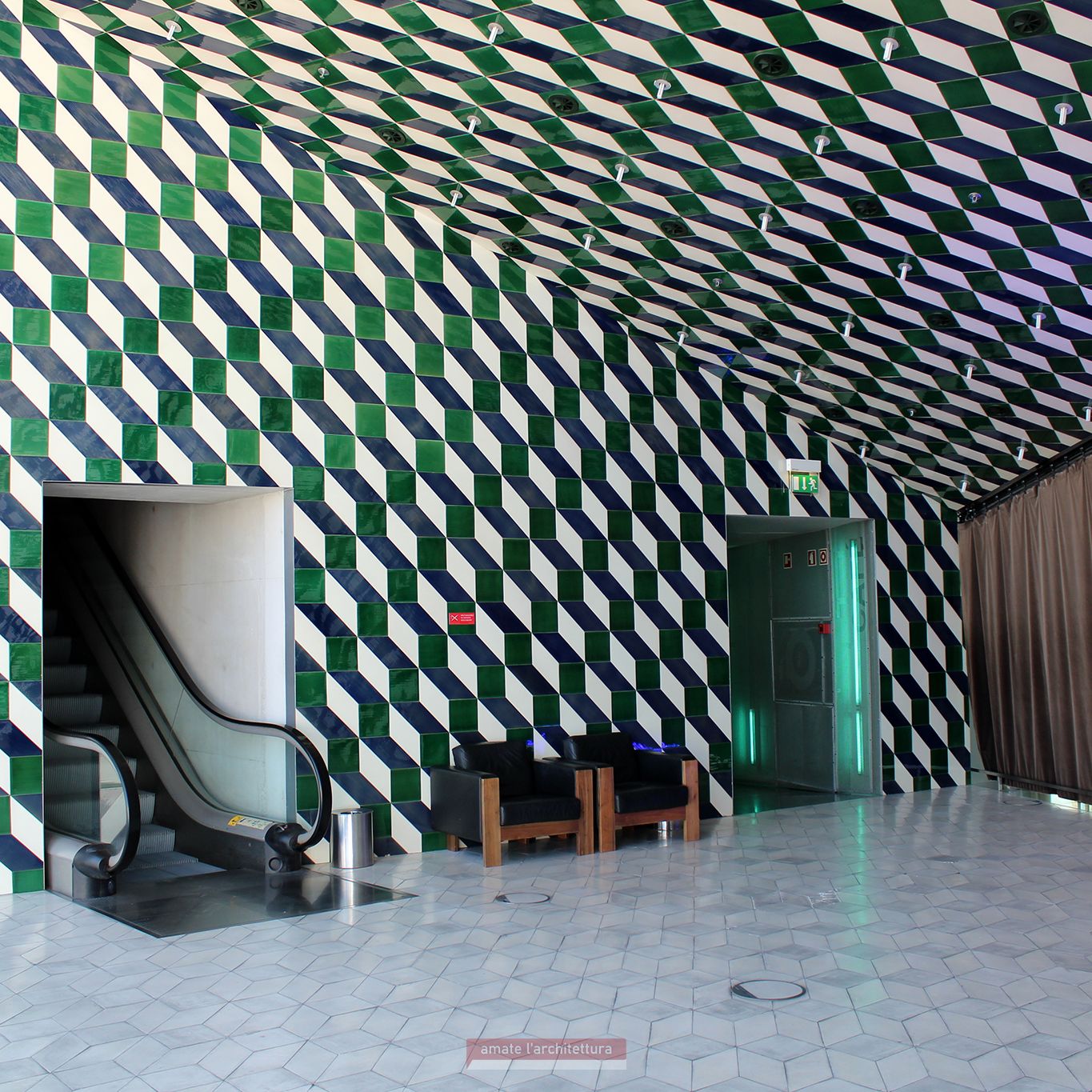 Foyer con affaccio sulla Sala Suggia - Casa da Música - Porto - O.M.A.