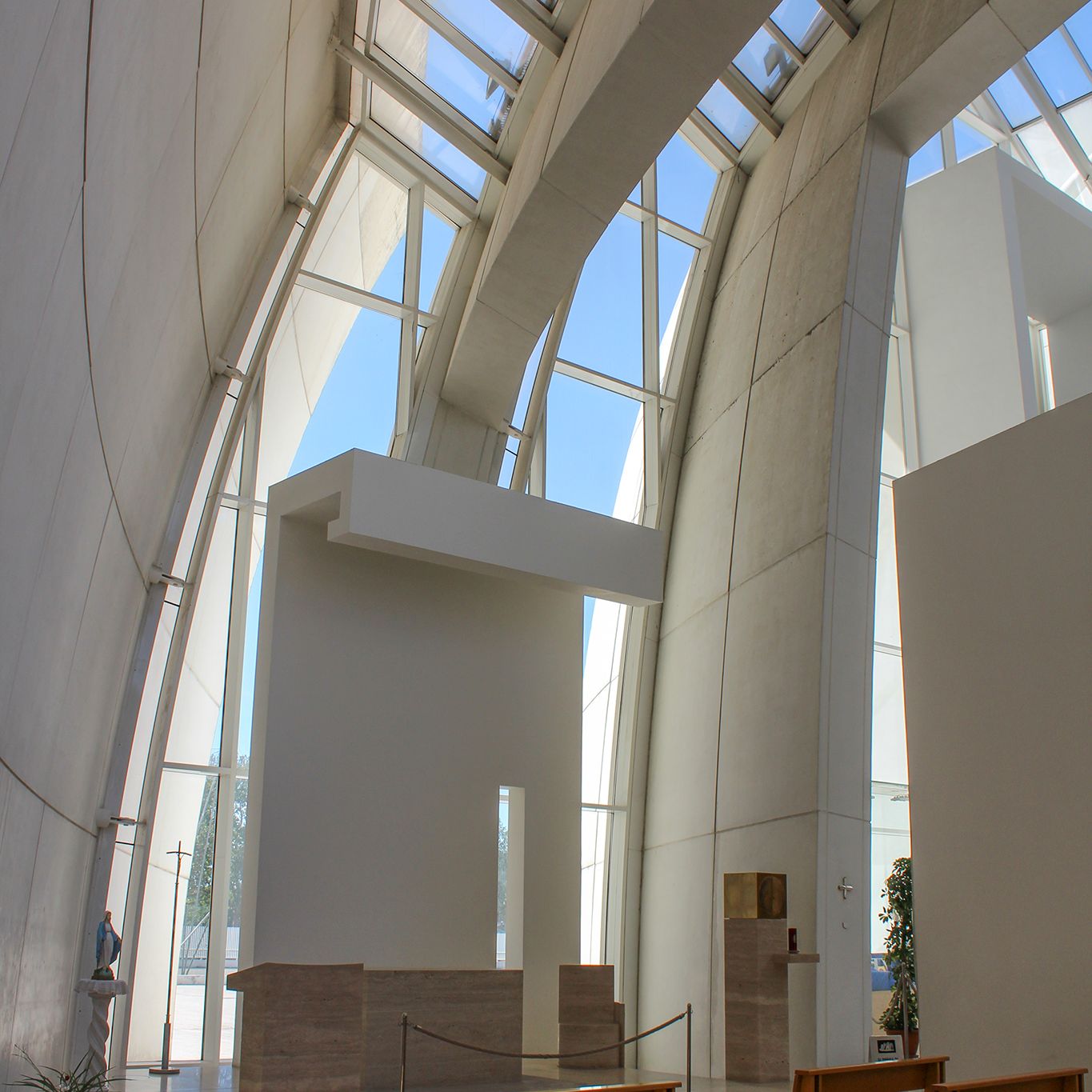 Interno - Chiesa di Dio Padre Misericordioso - Richard Meier