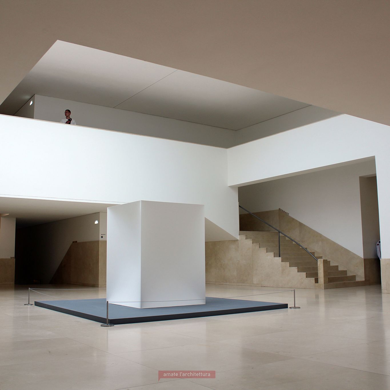 Interno - Museo d'Arte Contemporanea Serralves – Àlvaro Siza Vieira