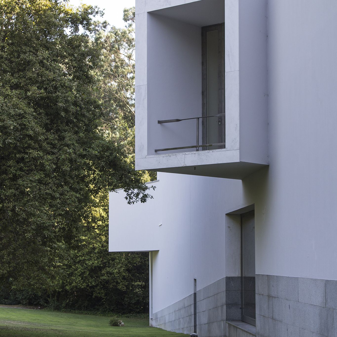Esterno - Museo d'Arte Contemporanea Serralves – Àlvaro Siza Vieira