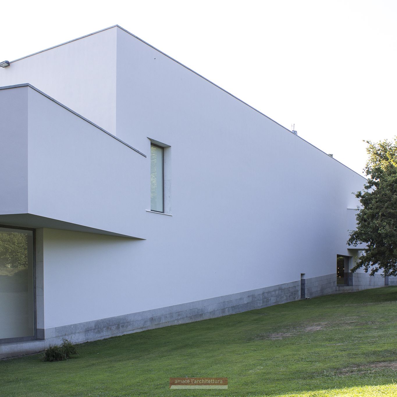 Esterno - Museo d'Arte Contemporanea Serralves – Àlvaro Siza Vieira