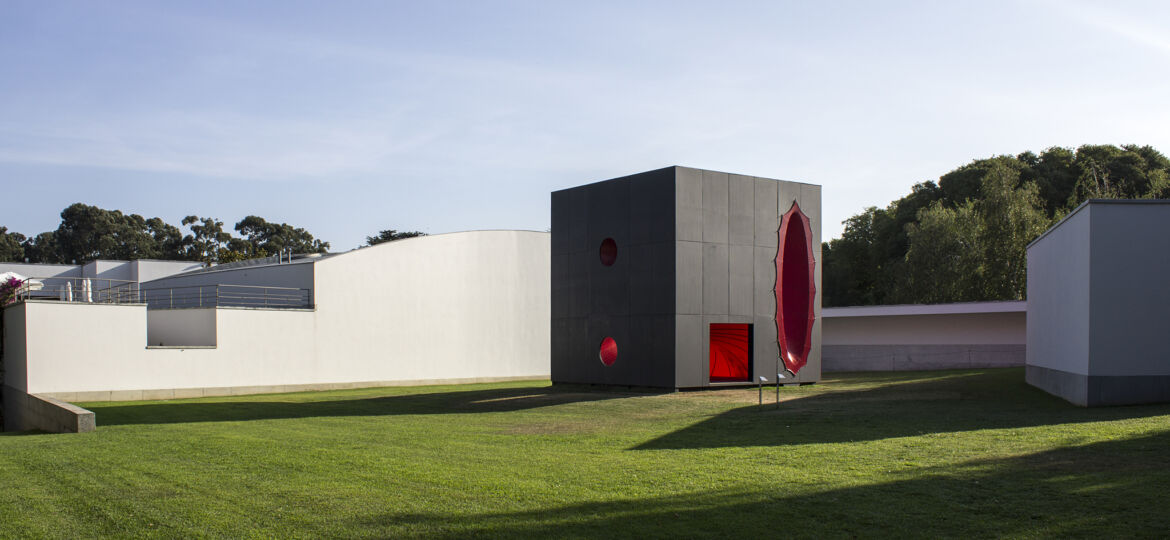 Esterno - Museo d'Arte Contemporanea Serralves – Àlvaro Siza Vieira