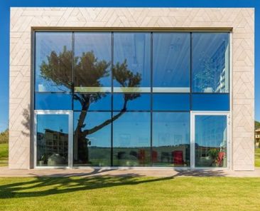 pg-biblioteca_comunale_peccioli-pisa-it-2018-ref9-_LR-660x440
