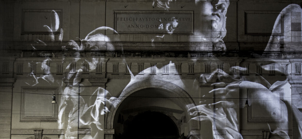 Custodes_video-installazione di Livia Cannella