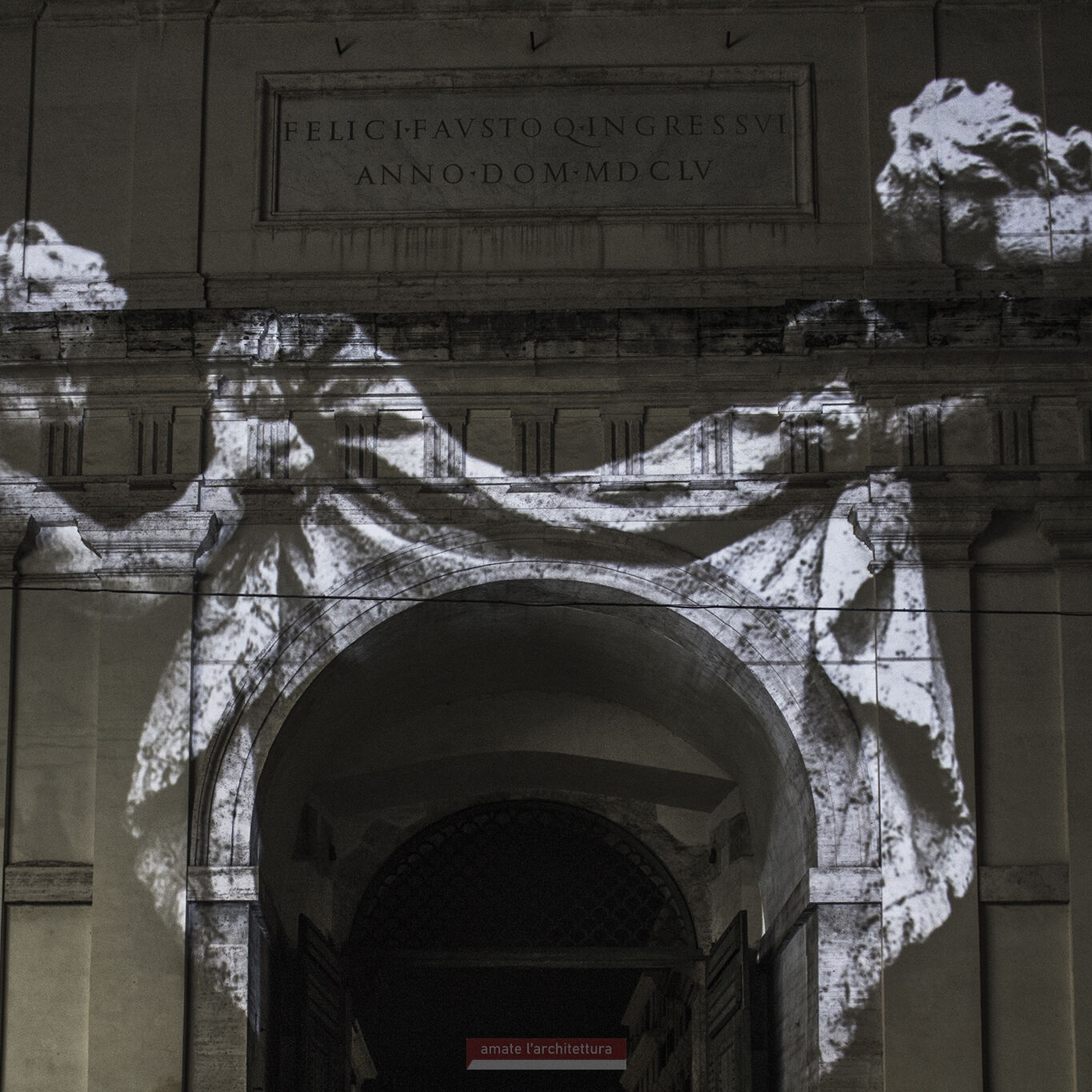 Custodes_video-installazione di Livia Cannella Custodes_video-installazione di Livia Cannella