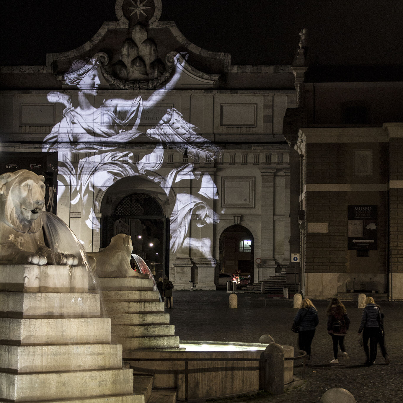 Custodes_video-installazione di Livia Cannella Custodes_video-installazione di Livia Cannella