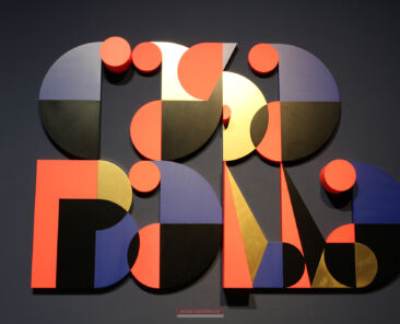 l'insegna della mostra "Casa Balla" al MAXXI